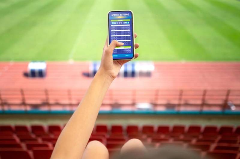 Không chỉ dựa vào kết quả trực tiếp